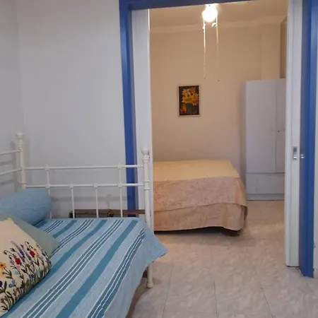 Rena's Traditional Aegean House By The Sea