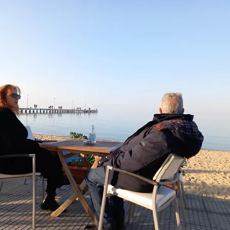 Rena's Traditional Aegean House By The Sea 公寓