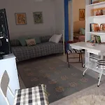 Rena's Traditional Aegean House By The Sea * Peraía