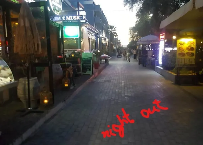 Daire Rena's Traditional Aegean House By The Sea Peraía